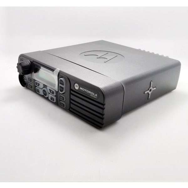 Motorola XPR 4550 XPR4550 DMR Mobile Radio - Image 3