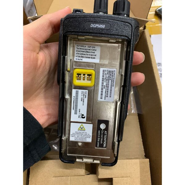 Motorola DGP5050 VHF UHF 800mhz Radio - Image 3