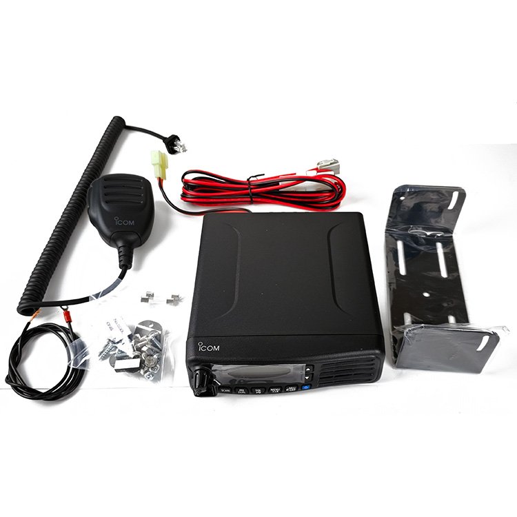 Icom IC-A120 VHF Air Band Radio - Image 3